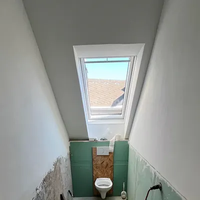 Bad nach dem Rückbau, bereit für die Installation
